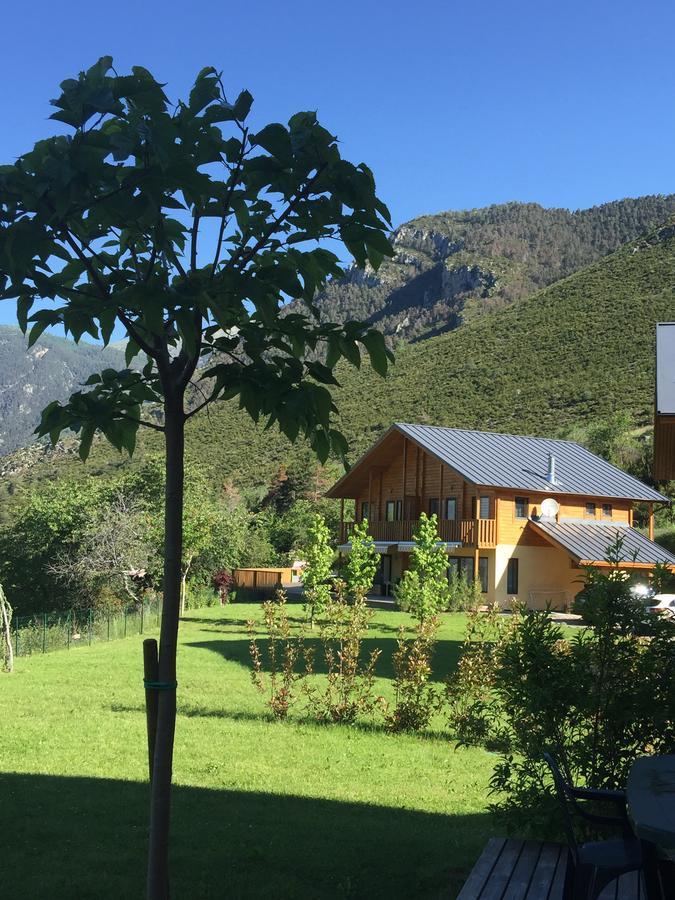 Les Chalets Fleurs De France - Kota Saint-Dalmas Ngoại thất bức ảnh