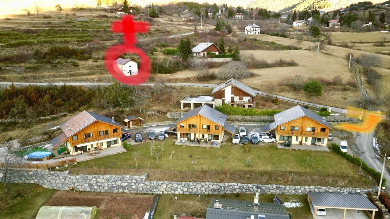 Les Chalets Fleurs De France - Kota Saint-Dalmas Ngoại thất bức ảnh