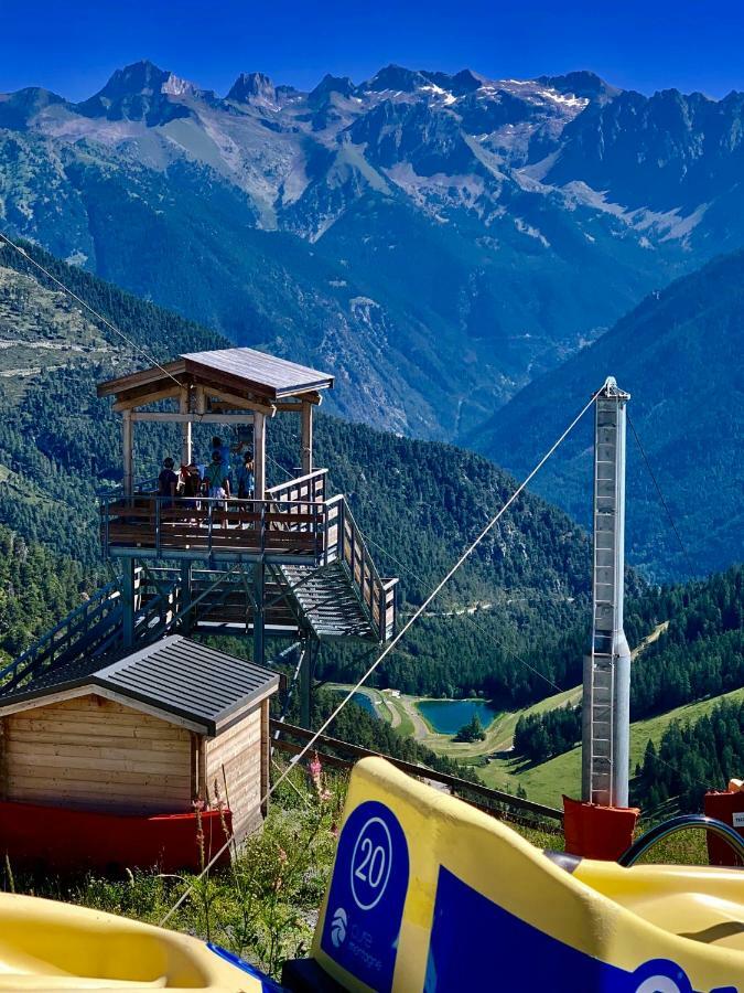 Les Chalets Fleurs De France - Kota Saint-Dalmas Ngoại thất bức ảnh